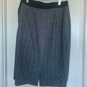 Ann Taylor Textured Gray Fitted Pencil Skirt - 0